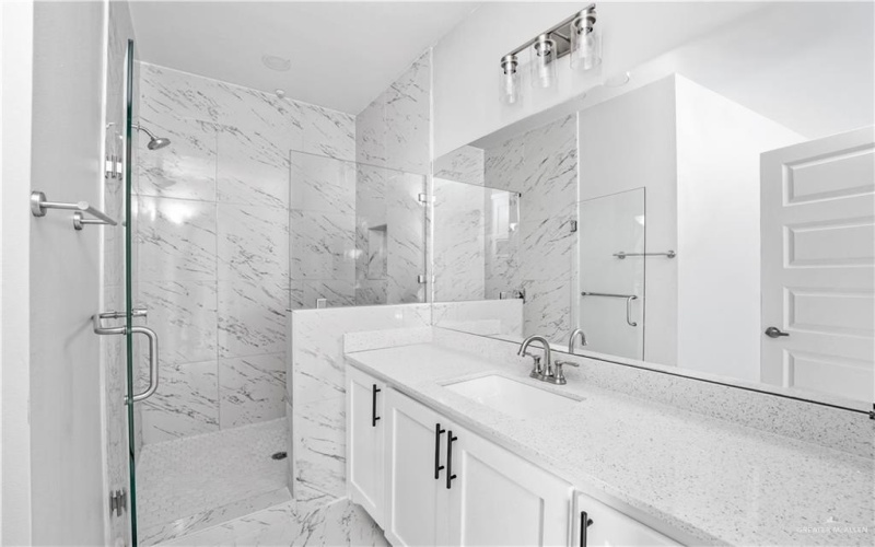 2408 E San Andrea Street unit: 4, Edinburg, TX 78504, 2 Bedrooms Bedrooms, ,2 BathroomsBathrooms,Residential,For Sale,2408 E San Andrea Street unit: 4,0,496550