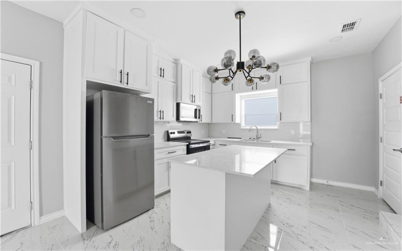 2408 E San Andrea Street unit: 3, Edinburg, TX 78504, 2 Habitaciones Habitaciones , ,2 BañosBaños,Residential,En Venta,2408 E San Andrea Street unit: 3,0,496556