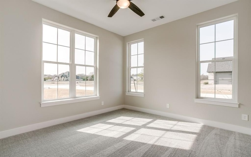 456 Acorn Trail, Granbury, TX 76049, 4 Bedrooms Bedrooms, ,5 BathroomsBathrooms,Residential,For Sale,456 Acorn Trail,0,21186922