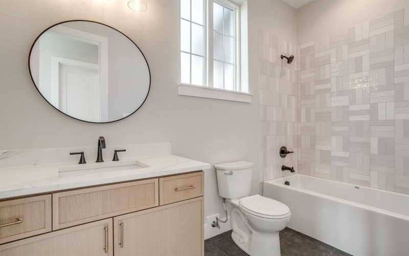 456 Acorn Trail, Granbury, TX 76049, 4 Bedrooms Bedrooms, ,5 BathroomsBathrooms,Residential,For Sale,456 Acorn Trail,0,21186922