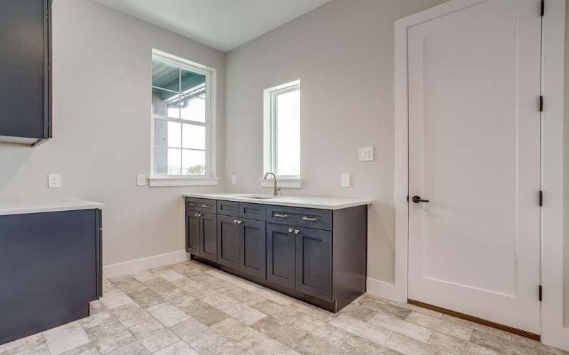 456 Acorn Trail, Granbury, TX 76049, 4 Bedrooms Bedrooms, ,5 BathroomsBathrooms,Residential,For Sale,456 Acorn Trail,0,21186922