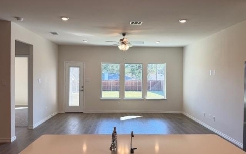 2178 Serenity Lane, Arlington, TX 76015, 4 Habitaciones Habitaciones , ,3 BañosBaños,Residential,En Venta,2178 Serenity Lane,0,21187485