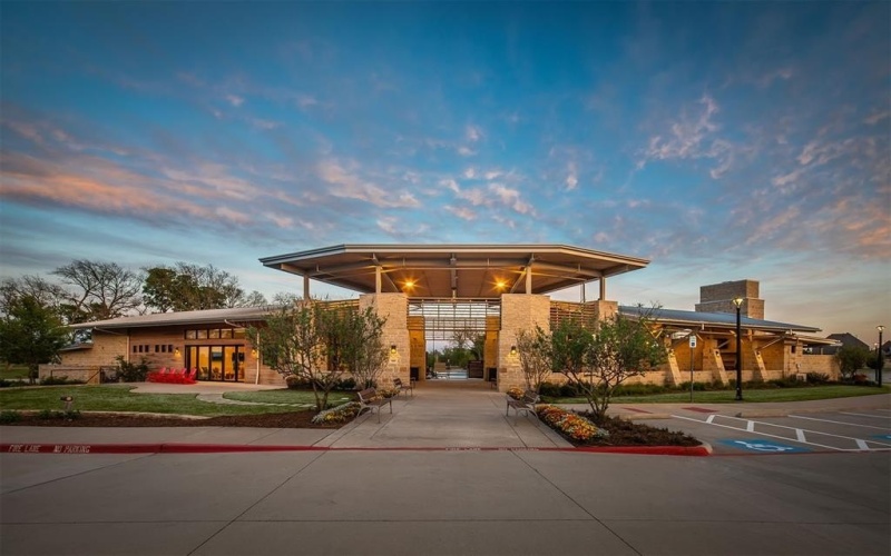 129 Bay Laurel Road, McKinney, TX 75071, 4 Habitaciones Habitaciones , ,3 BañosBaños,Residential,En Venta,129 Bay Laurel Road,0,21187581