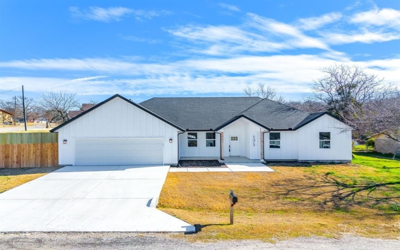 171 Tryall Court, Runaway Bay, TX 76426, 4 Bedrooms Bedrooms, ,2 BathroomsBathrooms,Residential,For Sale,171 Tryall Court,0,21187764