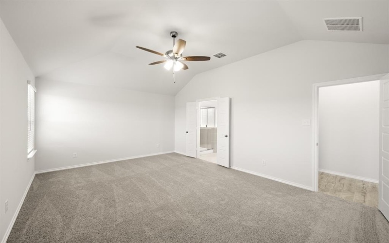 2641 River Bank Drive, Burleson, TX 76028, 4 Habitaciones Habitaciones , ,3 BañosBaños,Residential,En Venta,2641 River Bank Drive,0,21187871