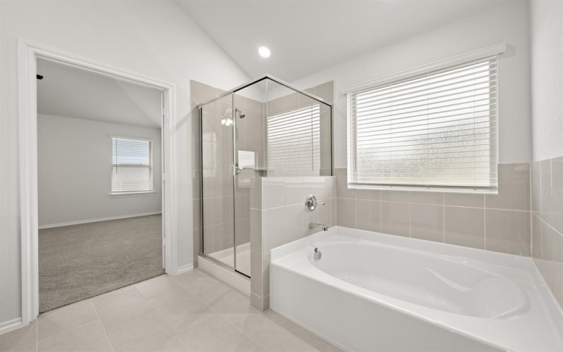 2641 River Bank Drive, Burleson, TX 76028, 4 Habitaciones Habitaciones , ,3 BañosBaños,Residential,En Venta,2641 River Bank Drive,0,21187871