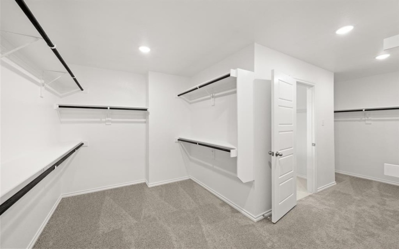 2641 River Bank Drive, Burleson, TX 76028, 4 Habitaciones Habitaciones , ,3 BañosBaños,Residential,En Venta,2641 River Bank Drive,0,21187871