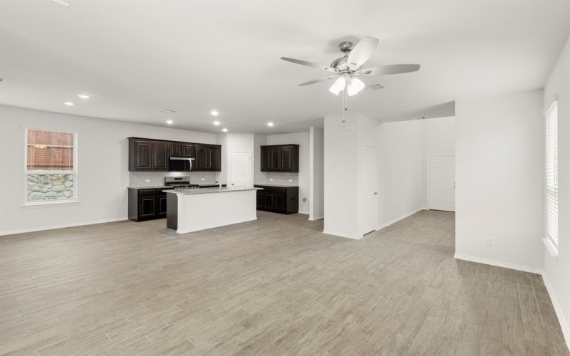 2500 McNally Drive, Mesquite, TX 75149, 3 Habitaciones Habitaciones , ,2 BañosBaños,Residential,En Venta,2500 McNally Drive,0,21187881