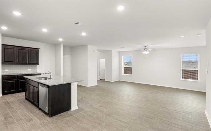 2500 McNally Drive, Mesquite, TX 75149, 3 Habitaciones Habitaciones , ,2 BañosBaños,Residential,En Venta,2500 McNally Drive,0,21187881