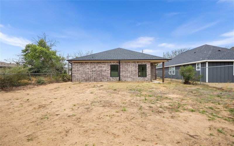 928 Duckenfield, Tyler, TX 75701, 3 Habitaciones Habitaciones , ,2 BañosBaños,Residential,En Venta,928 Duckenfield,0,21188214