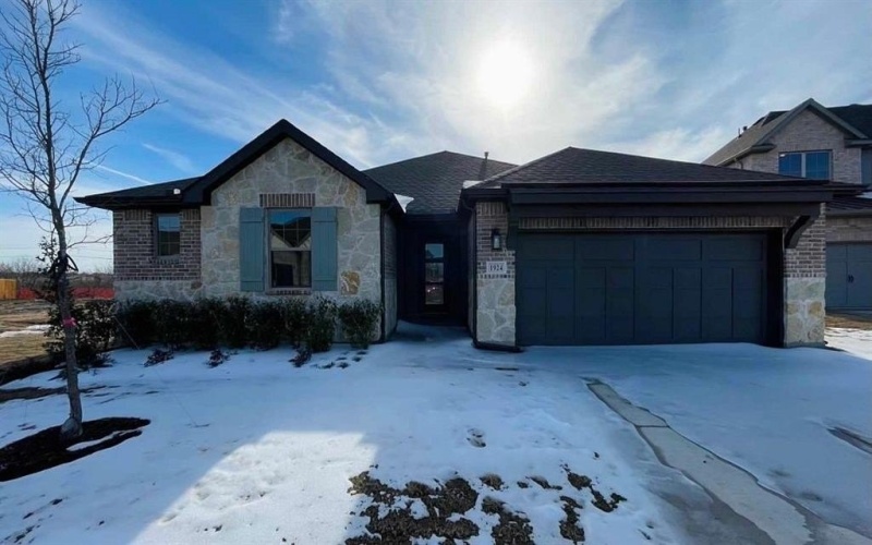 1924 Wishon Road, Celina, TX 75009, 4 Bedrooms Bedrooms, ,3 BathroomsBathrooms,Residential,For Sale,1924 Wishon Road,0,21188386