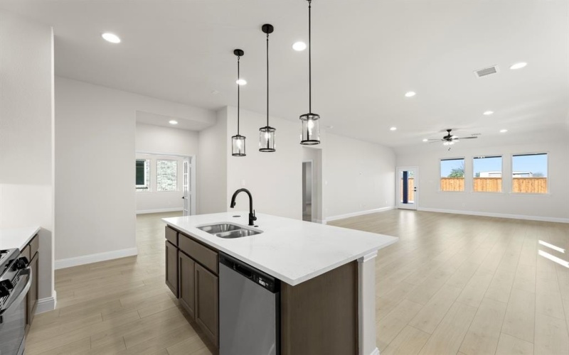 3112 Goldfinch Drive, Royse City, TX 75189, 4 Bedrooms Bedrooms, ,2 BathroomsBathrooms,Residential,For Sale,3112 Goldfinch Drive,0,21188389