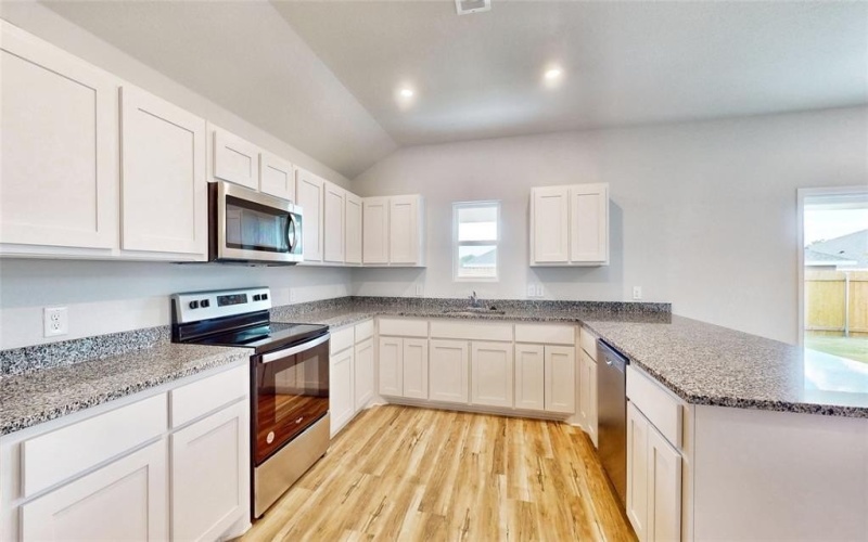 106 Cooper Drive, Cleburne, TX 76031, 3 Habitaciones Habitaciones , ,2 BañosBaños,Residential,En Venta,106 Cooper Drive,20606011