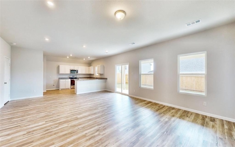 106 Cooper Drive, Cleburne, TX 76031, 3 Habitaciones Habitaciones , ,2 BañosBaños,Residential,En Venta,106 Cooper Drive,20606011