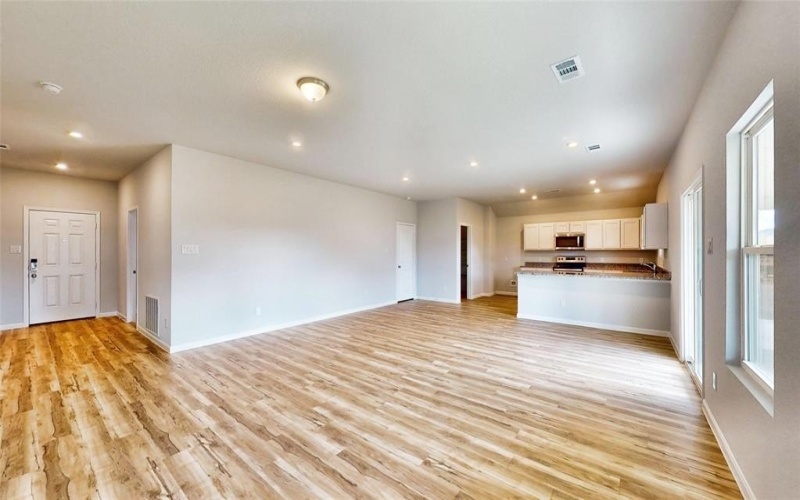 106 Cooper Drive, Cleburne, TX 76031, 3 Habitaciones Habitaciones , ,2 BañosBaños,Residential,En Venta,106 Cooper Drive,20606011