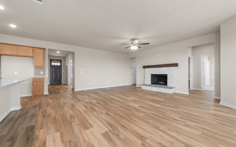 2907 Mossy Oak Drive, Oak Ridge, TX 75160, 4 Habitaciones Habitaciones , ,3 BañosBaños,Residential,En Venta,2907 Mossy Oak Drive,20649926