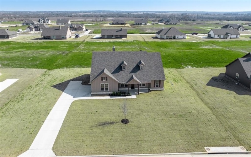 2907 Mossy Oak Drive, Oak Ridge, TX 75160, 4 Habitaciones Habitaciones , ,3 BañosBaños,Residential,En Venta,2907 Mossy Oak Drive,20649926