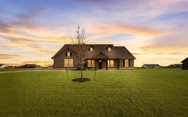 2907 Mossy Oak Drive, Oak Ridge, TX 75160, 4 Habitaciones Habitaciones , ,3 BañosBaños,Residential,En Venta,2907 Mossy Oak Drive,20649926