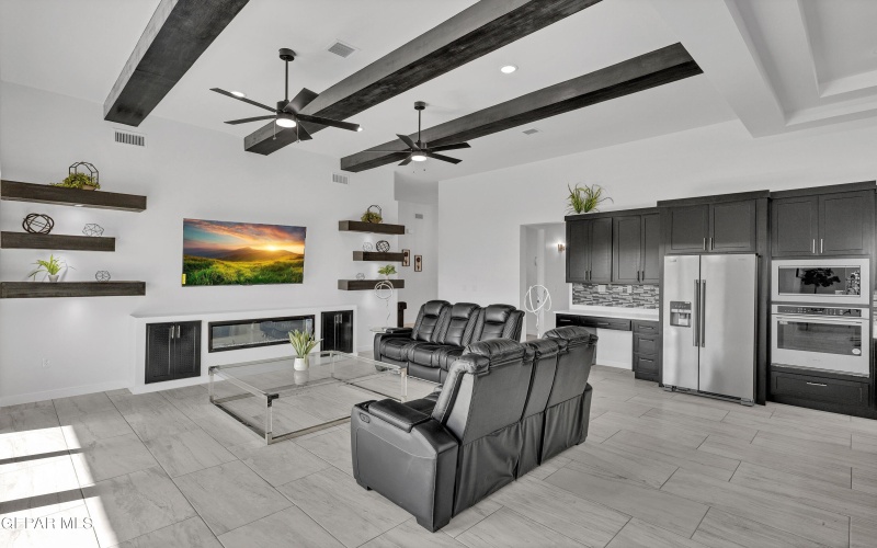 12877 KINGSBURY Avenue, El Paso, TX 79928, 4 Habitaciones Habitaciones , ,6 BañosBaños,Residential,En Venta,12877 KINGSBURY Avenue,0,938807