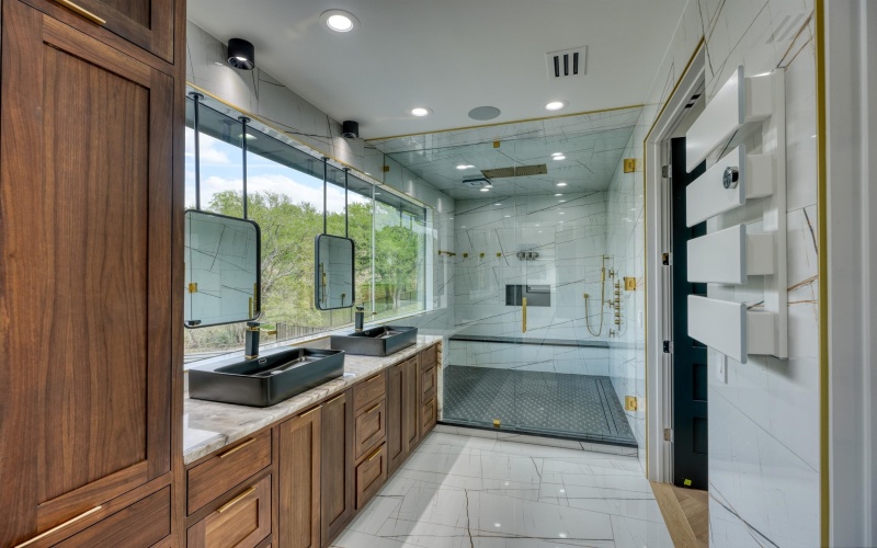 405 Bay West Blvd, Horseshoe Bay, TX 78657, 5 Bedrooms Bedrooms, ,6 BathroomsBathrooms,Residential,For Sale,405 Bay West Blvd,0,174217