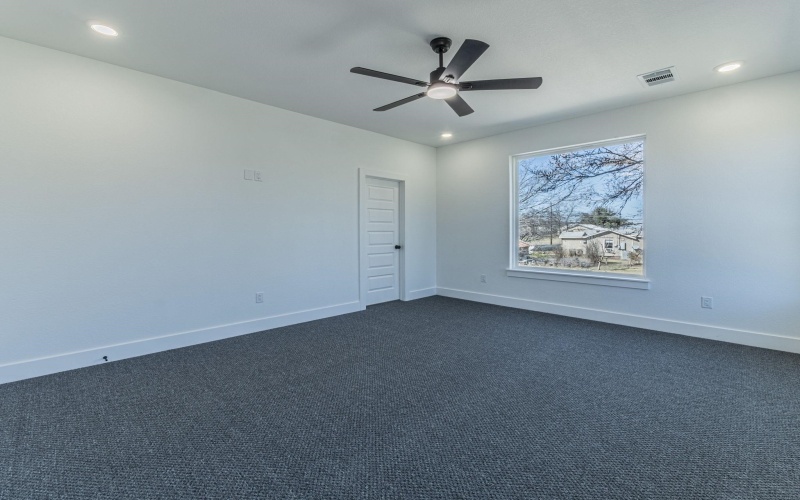 1010 E Marble Street, Burnet, TX 78611, 6 Habitaciones Habitaciones , ,5 BañosBaños,Residential Multi Family,En Venta,1010 E Marble Street,0,176626