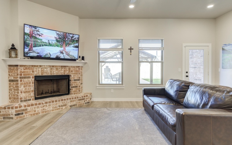 2915 Tractor Avenue, Wolfforth, TX 79382, 4 Bedrooms Bedrooms, ,3 BathroomsBathrooms,Residential,For Sale,2915 Tractor Avenue,0,202602450