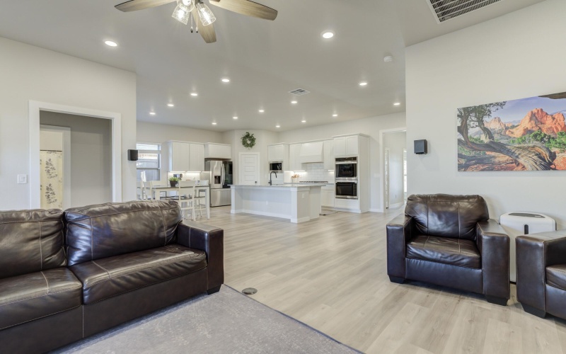 2915 Tractor Avenue, Wolfforth, TX 79382, 4 Bedrooms Bedrooms, ,3 BathroomsBathrooms,Residential,For Sale,2915 Tractor Avenue,0,202602450