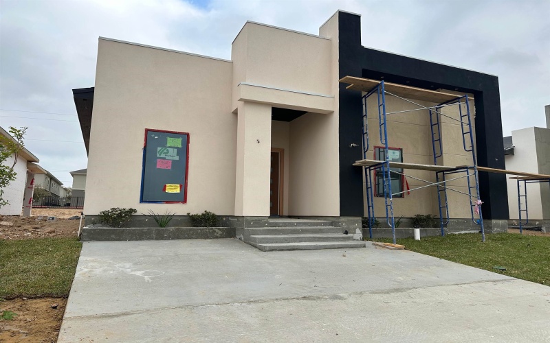 214 Lusitano Dr., LAREDO, TX 78046, 4 Bedrooms Bedrooms, ,2 BathroomsBathrooms,Residential,For Sale,214 Lusitano Dr.,0,20260937