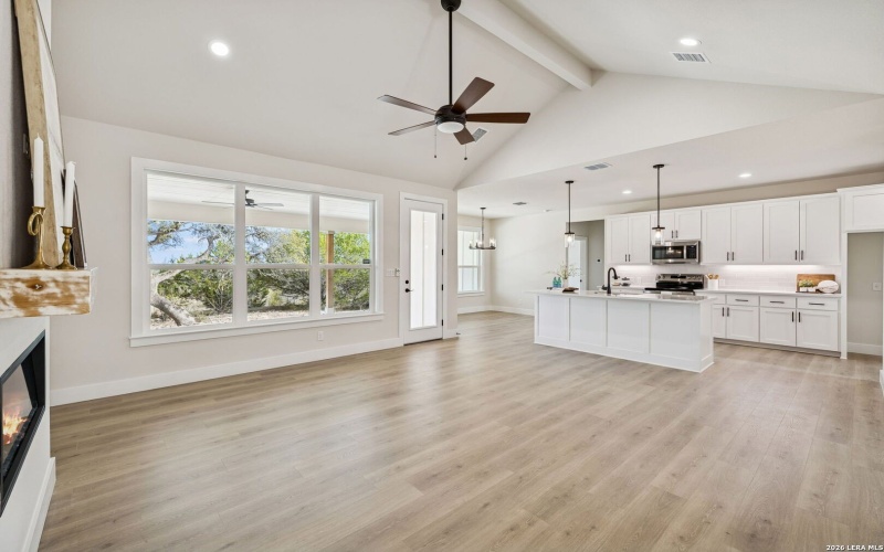 1555 birch, Fischer, TX 78623, 4 Habitaciones Habitaciones , ,2 BañosBaños,Residential,En Venta,1555 birch,0,1943492