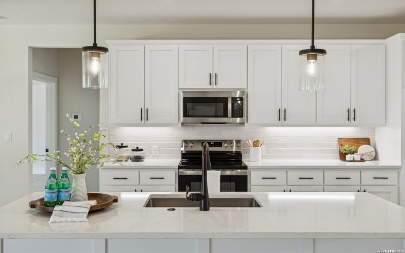 1555 birch, Fischer, TX 78623, 4 Habitaciones Habitaciones , ,2 BañosBaños,Residential,En Venta,1555 birch,0,1943492