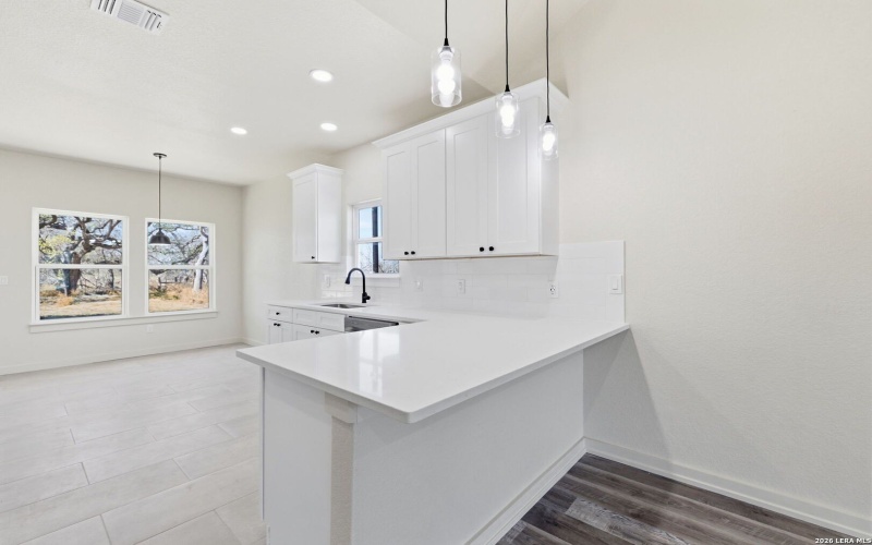 374 County Road 124, Floresville, TX 78114, 3 Habitaciones Habitaciones , ,2 BañosBaños,Residential,En Venta,374 County Road 124,0,1943647