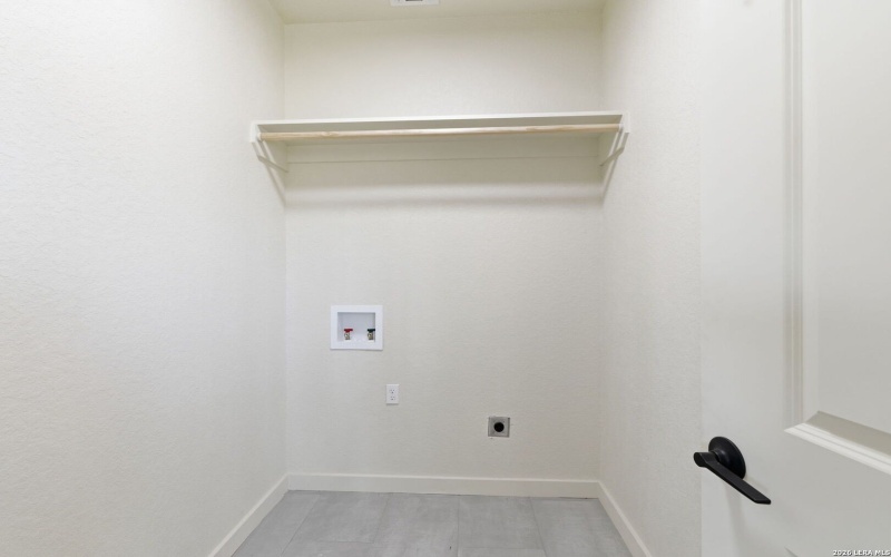 374 County Road 124, Floresville, TX 78114, 3 Habitaciones Habitaciones , ,2 BañosBaños,Residential,En Venta,374 County Road 124,0,1943647