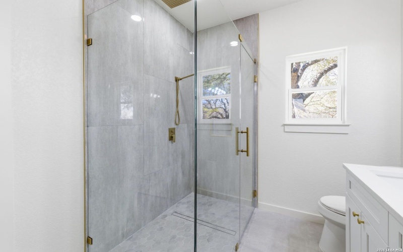 374 County Road 124, Floresville, TX 78114, 3 Habitaciones Habitaciones , ,2 BañosBaños,Residential,En Venta,374 County Road 124,0,1943647