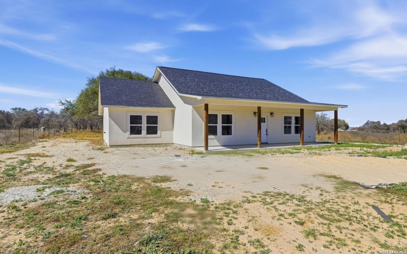 374 County Road 124, Floresville, TX 78114, 3 Habitaciones Habitaciones , ,2 BañosBaños,Residential,En Venta,374 County Road 124,0,1943647