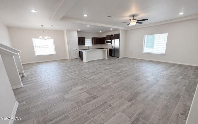 12885 CRYSTAL DOWNS, El Paso, TX 79928, 4 Habitaciones Habitaciones , ,3 BañosBaños,Residential,En Venta,12885 CRYSTAL DOWNS,0,938808