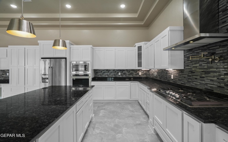 13010 BUCKLEBURY, El Paso, TX 79928, 4 Habitaciones Habitaciones , ,2 BañosBaños,Residential,En Venta,13010 BUCKLEBURY,0,938809