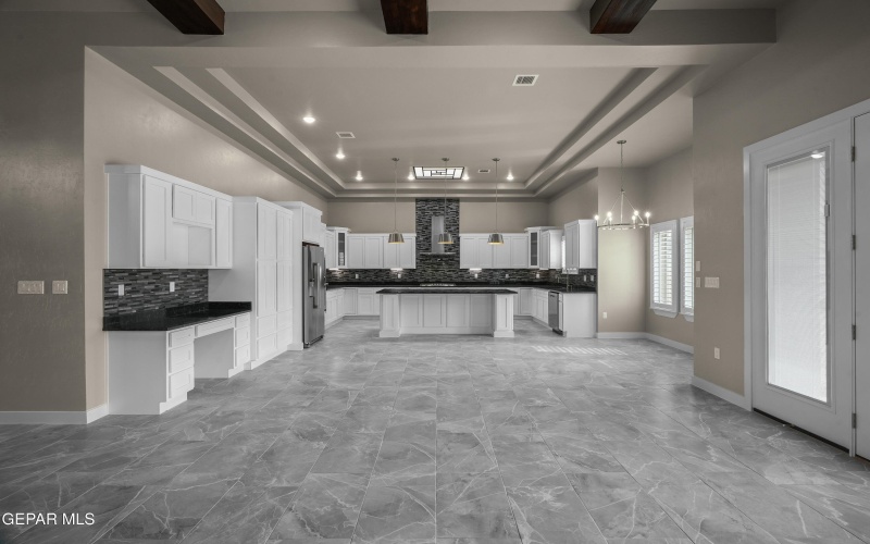 13010 BUCKLEBURY, El Paso, TX 79928, 4 Habitaciones Habitaciones , ,2 BañosBaños,Residential,En Venta,13010 BUCKLEBURY,0,938809