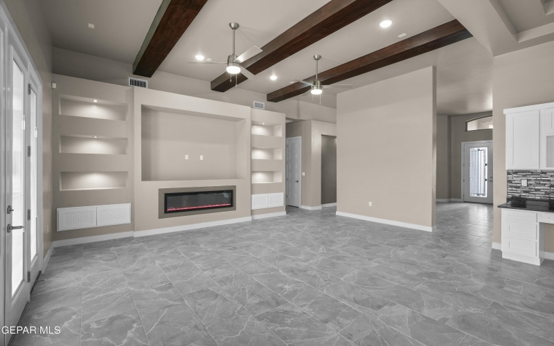 13010 BUCKLEBURY, El Paso, TX 79928, 4 Habitaciones Habitaciones , ,2 BañosBaños,Residential,En Venta,13010 BUCKLEBURY,0,938809