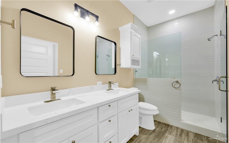 706 N 25th Street, Mission, TX 78574, 3 Bedrooms Bedrooms, ,2 BathroomsBathrooms,Residential,For Sale,706 N 25th Street,0,496655