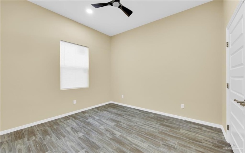 706 N 25th Street, Mission, TX 78574, 3 Bedrooms Bedrooms, ,2 BathroomsBathrooms,Residential,For Sale,706 N 25th Street,0,496655