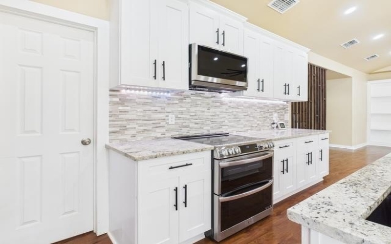 910 Cream Level Rd, Athens, TX 75751, 9 Bedrooms Bedrooms, ,5 BathroomsBathrooms,Residential,For Sale,910 Cream Level Rd,0,112402