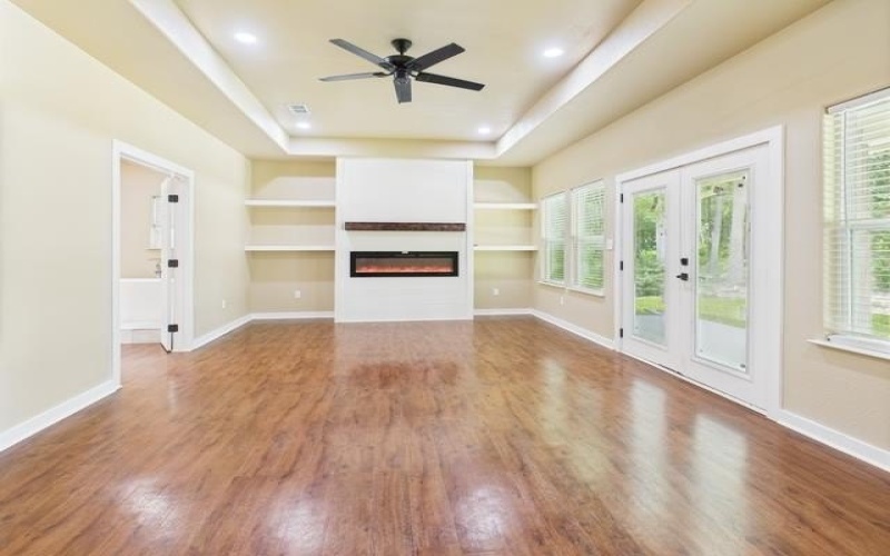 910 Cream Level Rd, Athens, TX 75751, 9 Bedrooms Bedrooms, ,5 BathroomsBathrooms,Residential,For Sale,910 Cream Level Rd,0,112402