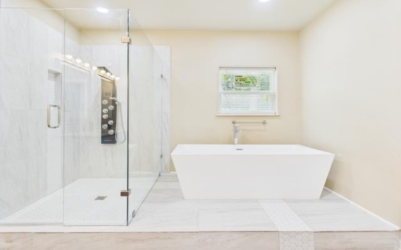 910 Cream Level Rd, Athens, TX 75751, 9 Bedrooms Bedrooms, ,5 BathroomsBathrooms,Residential,For Sale,910 Cream Level Rd,0,112402