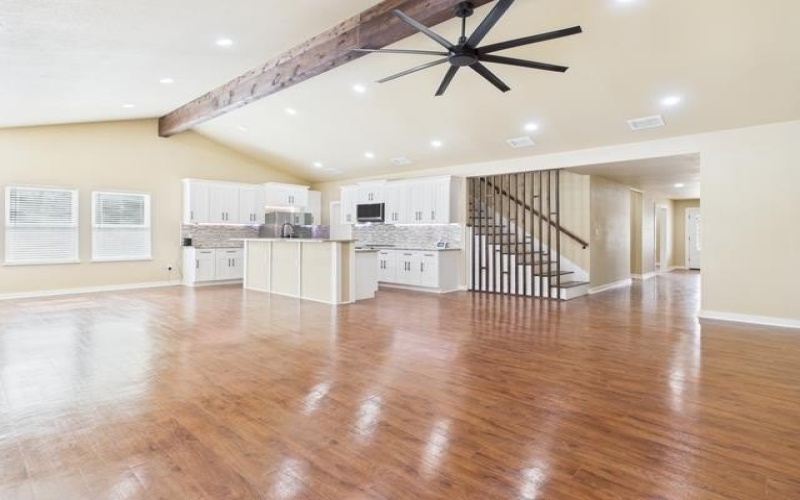 910 Cream Level Rd, Athens, TX 75751, 9 Bedrooms Bedrooms, ,5 BathroomsBathrooms,Residential,For Sale,910 Cream Level Rd,0,112402