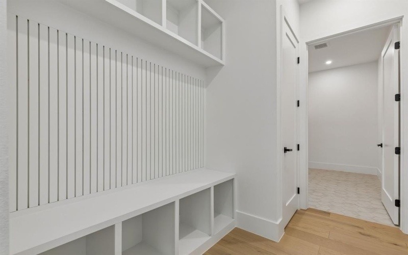 2656 Leta Mae Lane, Farmers Branch, TX 75234, 4 Habitaciones Habitaciones , ,3 BañosBaños,Residential,En Venta,2656 Leta Mae Lane,0,21184561