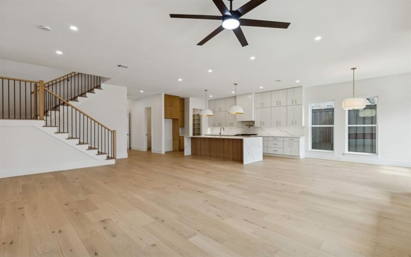 2656 Leta Mae Lane, Farmers Branch, TX 75234, 4 Habitaciones Habitaciones , ,3 BañosBaños,Residential,En Venta,2656 Leta Mae Lane,0,21184561