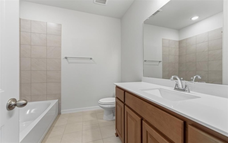 3511 Helena Street, Gainesville, TX 76240, 3 Bedrooms Bedrooms, ,2 BathroomsBathrooms,Residential,For Sale,3511 Helena Street,0,21187653