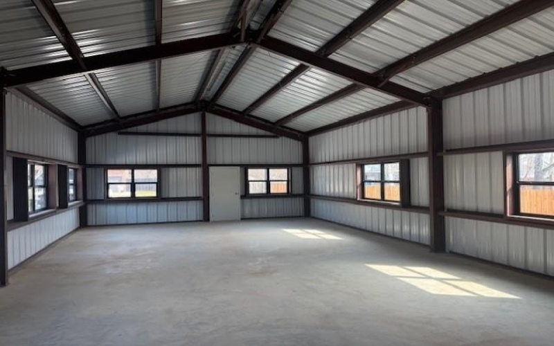 619 N Crockett Street, Granbury, TX 76048, ,Commercial Sale,For Sale,619 N Crockett Street,0,21188362