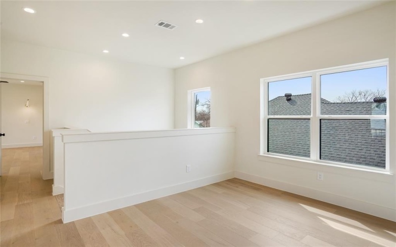 5445 Terry Street, Dallas, TX 75223, 3 Bedrooms Bedrooms, ,2 BathroomsBathrooms,Residential,For Sale,5445 Terry Street,0,21188511