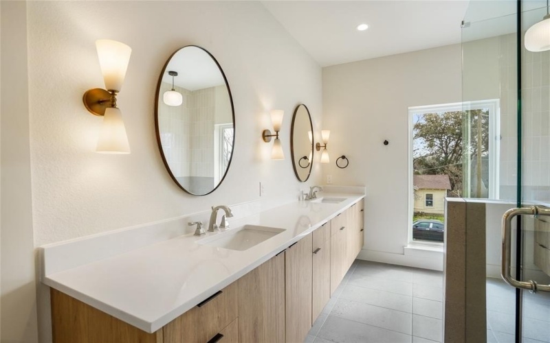 5445 Terry Street, Dallas, TX 75223, 3 Bedrooms Bedrooms, ,2 BathroomsBathrooms,Residential,For Sale,5445 Terry Street,0,21188511